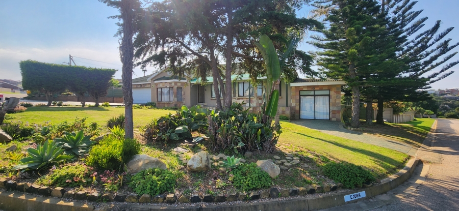 3 Bedroom Property for Sale in Dana Bay Western Cape